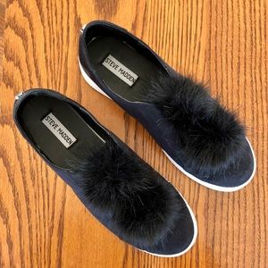 Steve Madden Bryanne Pom Pom Sneakers